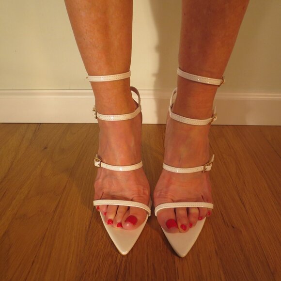 NIB LAST CHANCE FASHION NOVA White Strap and Buckle Design High Heel Sandals - Picture 2 of 8